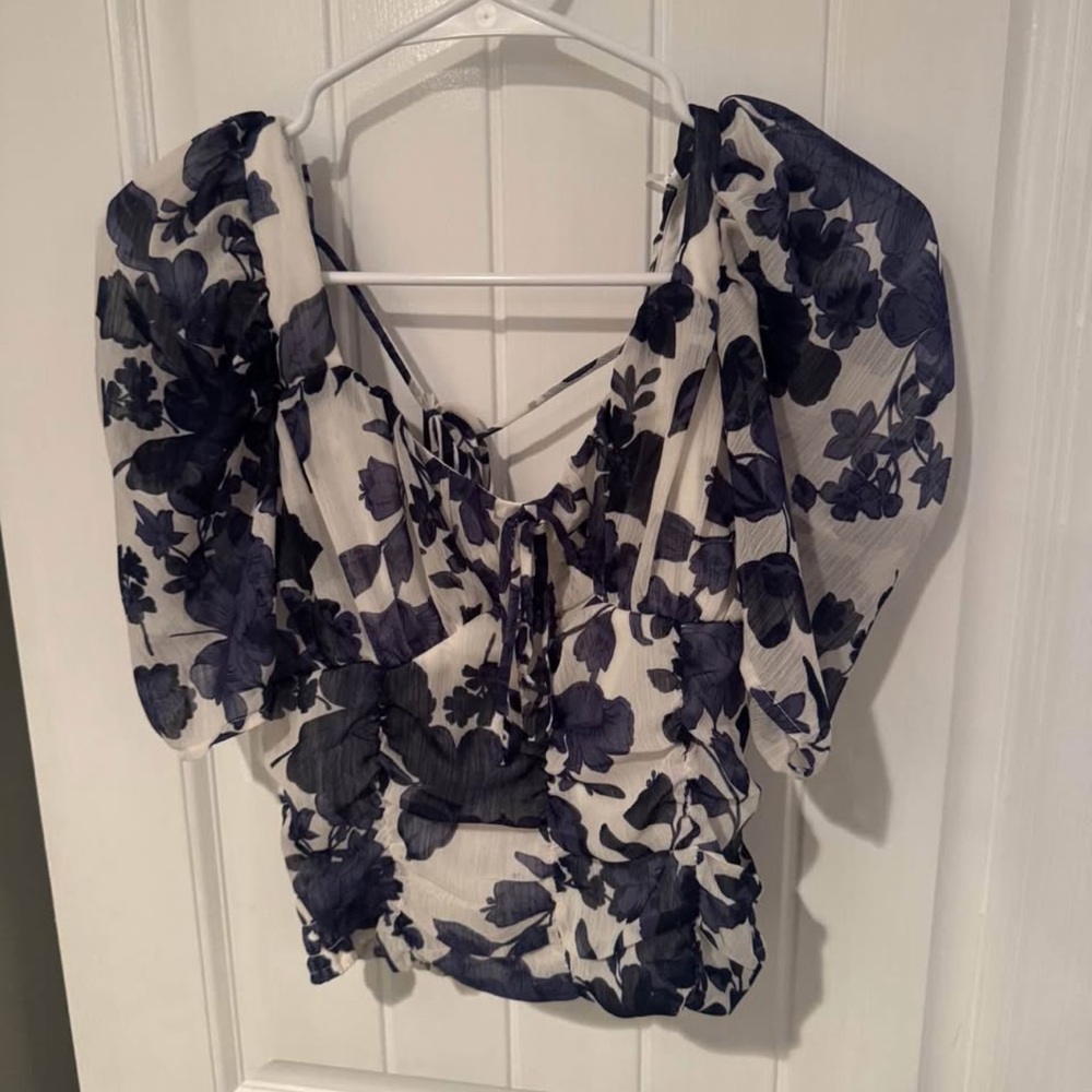 Floral Puff Sleeve Top - Blue and White
